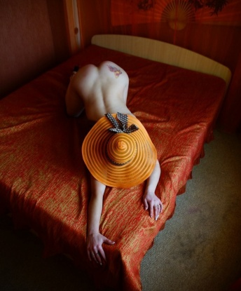 Живу в Москве и знаю все ее горячие места. 💋
Я креативна и нежна, с опытом, который меня превращает в истинную мастерицу в постели. Позволь мне сделать моменты сексуального блаженства незабываемыми для тебя. 😈
Мои услуги превосходят грани обыденности: встречи на высшем уровне, глубокий французский поцелуй, эротический массаж, страстный секс в разных позах и многое другое. 🌹
Я обладаю потрясающими формами и сексуальностью, которая заставит твое сердце биться быстрее. Разумеется, все мои фото настоящие. 📸
Мое обаяние и интеллект позволят нам провести незабываемое время не только в постели, но и за пределами спальни. Обещаю, ты не пожалеешь! 💥
Прочитай отзывы о моем сервисе - они говорят сами за себя. 😍 Так что, дорогой, не жди, позвони мне прямо сейчас и погрузись в мир наслаждения и страсти вместе со мной! 🔥 15352, 32 года